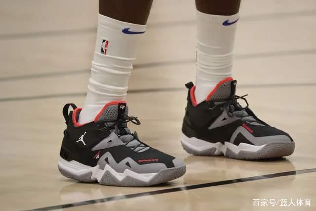 巴萨将在125周年庆典推出新吉祥物 梅西受邀参加